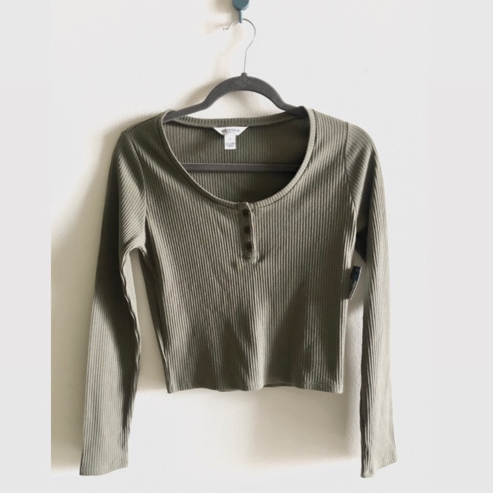NWT Arizona Long Sleeve Henley Shirt Size Medium